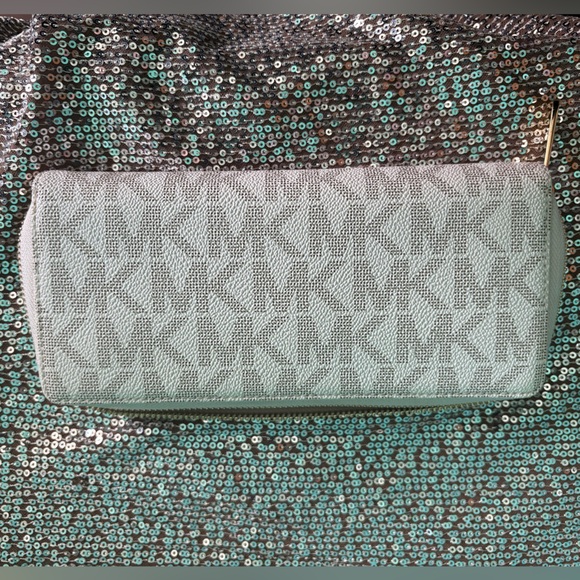 Michael Kors Patterned Wallet - Picture 2 of 4
